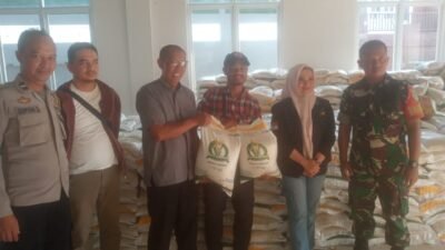 “Bantuan Pangan Beras dari Pemerintah Pusat untuk 16 Desa di Cugenang: Aksi Nyata Peduli Masyarakat”
