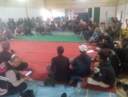 Warga Desa Ciguha Geruduk Kantor Desa, Tuntut Ketua BUMDes Mundur