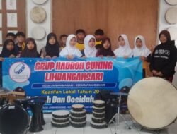 Terima Bantuan Kearifan Lokal Tahun 2025, Grup Hadroh Cuning Makin Semangat.