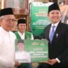 Bupati dan wakil bupati cianjur tunaikan zakat melalui baznas dalam peringatan Nuzulul Qur’an