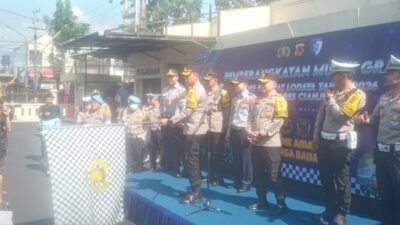 Wujudkan Tradisi Mudik Aman dan Berkesan, Kapolres Cianjur Lepas 159 Pemudik Gratis Menuju Jawa Tengah