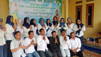 “Kepala Sekolah SD Talaga Sari Tekankan Pentingnya Karakter dan Adab di Acara Halal Bihalal”